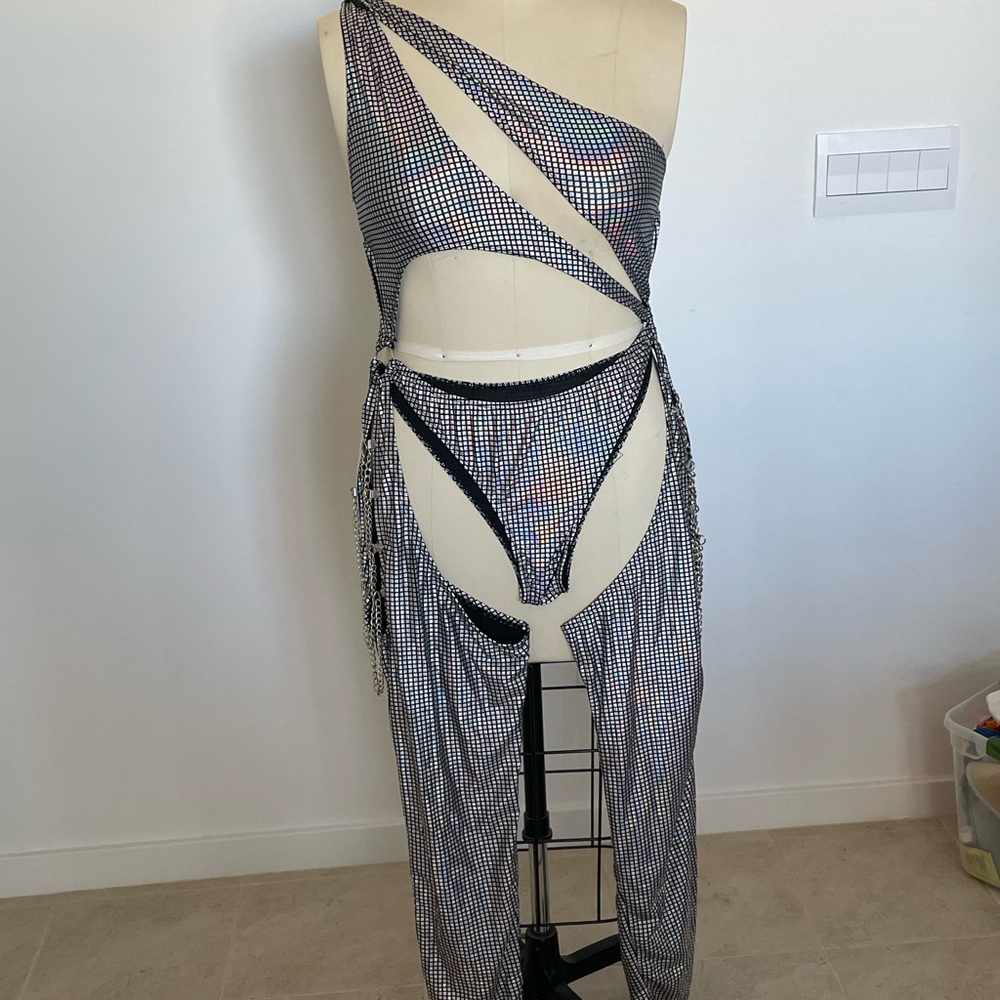 One-Shoulder Bodysuit and Pants Set